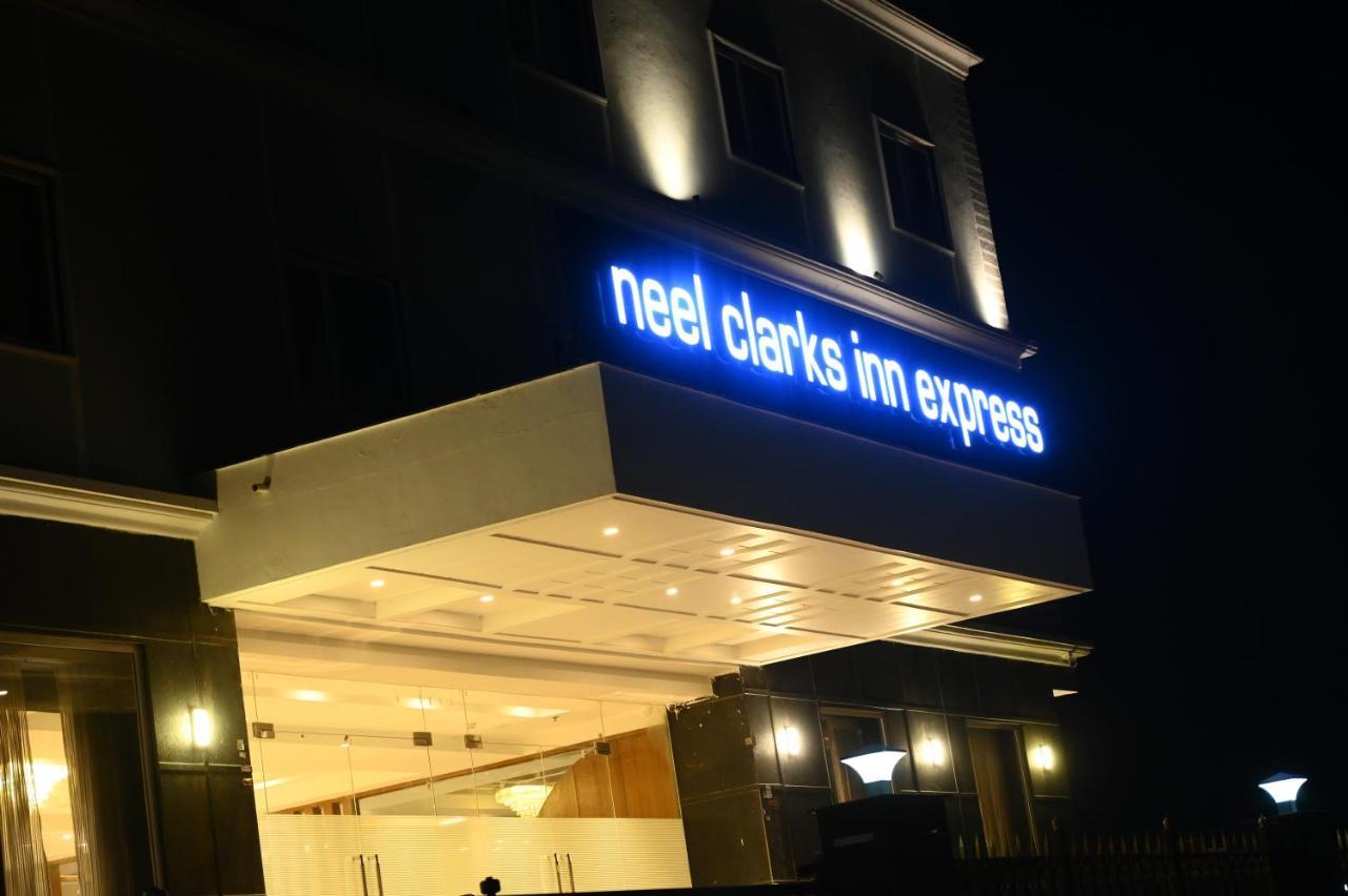 Neel Clarks Inn Express 아그라 외부 사진